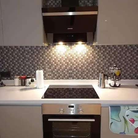 Royal Vip 75m 1 Bedroom Near By Taksim Square Διαμέρισμα *